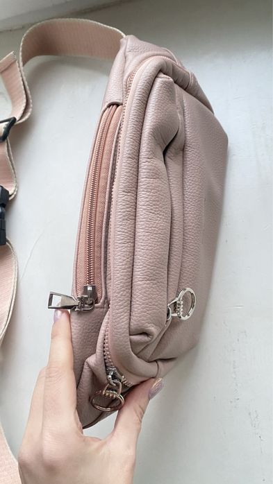 Сумочка бананка на пояс нова