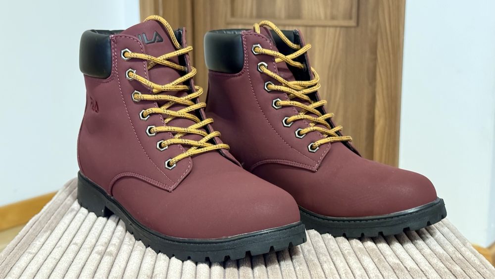 Buty męskie trzewiki zimowe FILA rozmiar EU 42 oryginalne burgundowe