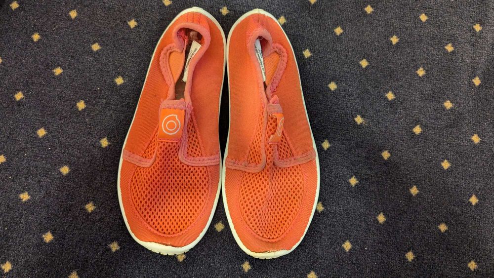 Buty do pływania dla dziewczynki