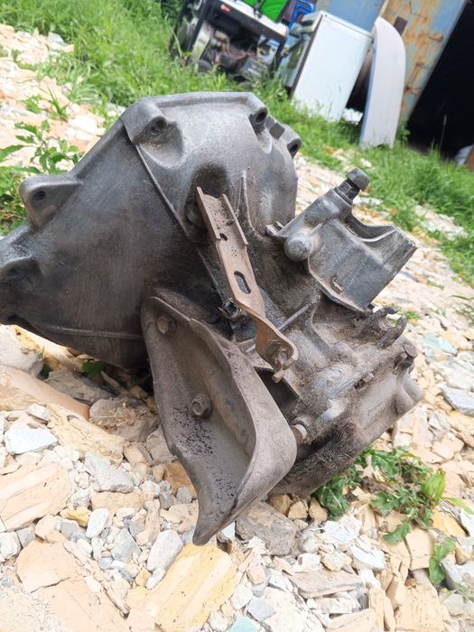 Коробка передач Опель кадет е 4х ступенчатая