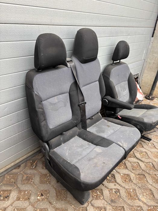 Trafic 3 Vivaro Talento fotel pasażera dwójka