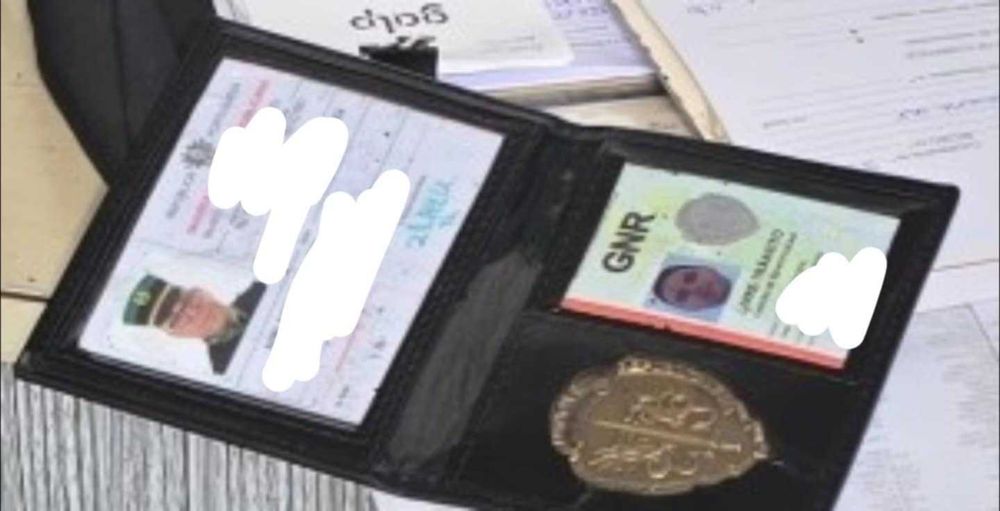 Carteira profissional da GNR