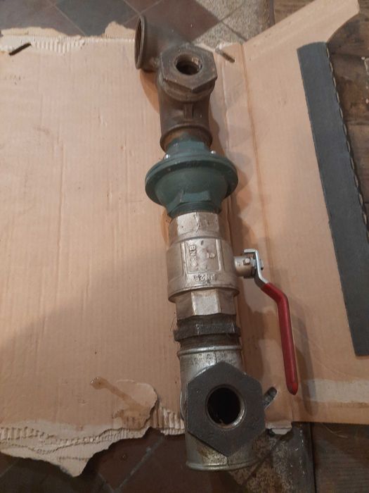 Zawory 2" zwrotny i przelotowy z trójnikiem