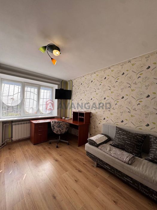 Продам 2 кв Соборный, Фурманова 50000$