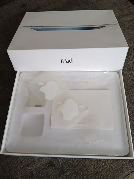 Caixa iPad bom estado