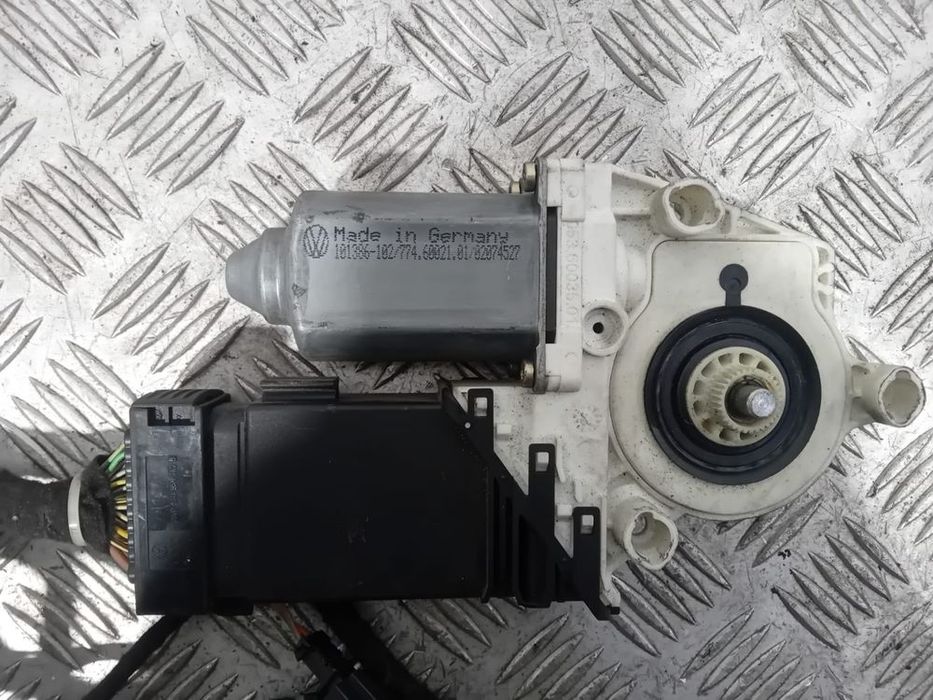 Motor de Elevador Vidro Porta Frente Direito VW Golf 4 IV Seat Ibiza