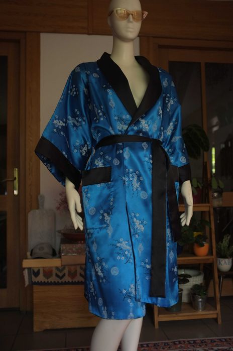 orientalny satynowy haftowany szlafrok kimono smok vintage dwustronny