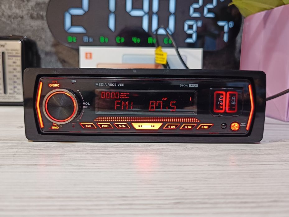 автомагнітола з Блютуз