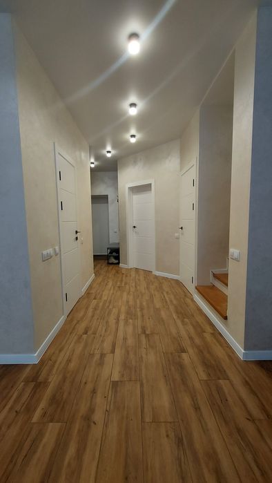 ВІД ВЛАСНИКА! Будинок з ремонтом, гаражем КМ Beverly Hills Крюківщина