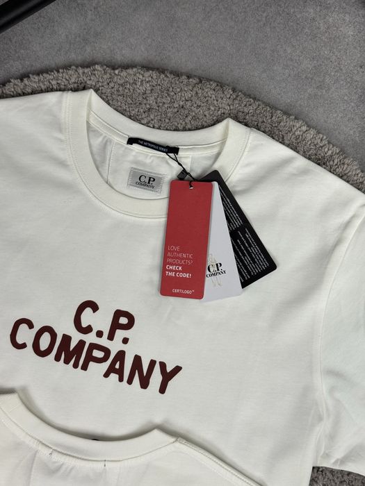 Те що треба‼️ Футболка C.P Company з принтом на спині