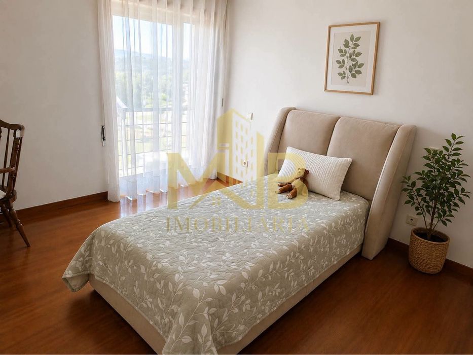 Apartamento T3 Centro de Paredes