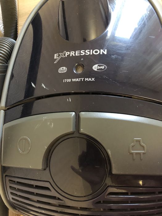 Пилосос PHILIPS