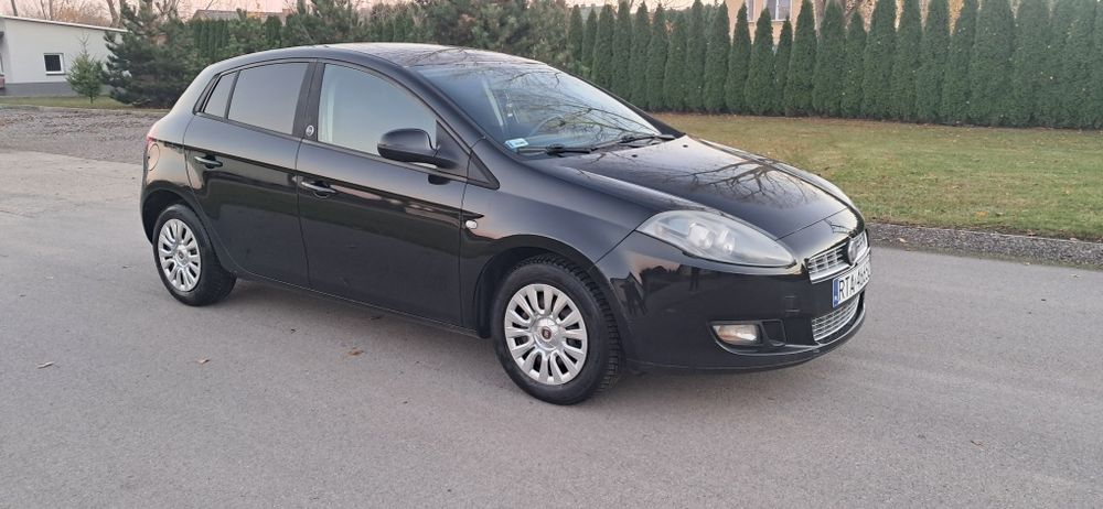 Fiat Bravo 1.6 Jtd MultiJet 2010 Rok Zarejestrowany Opony Zimowe