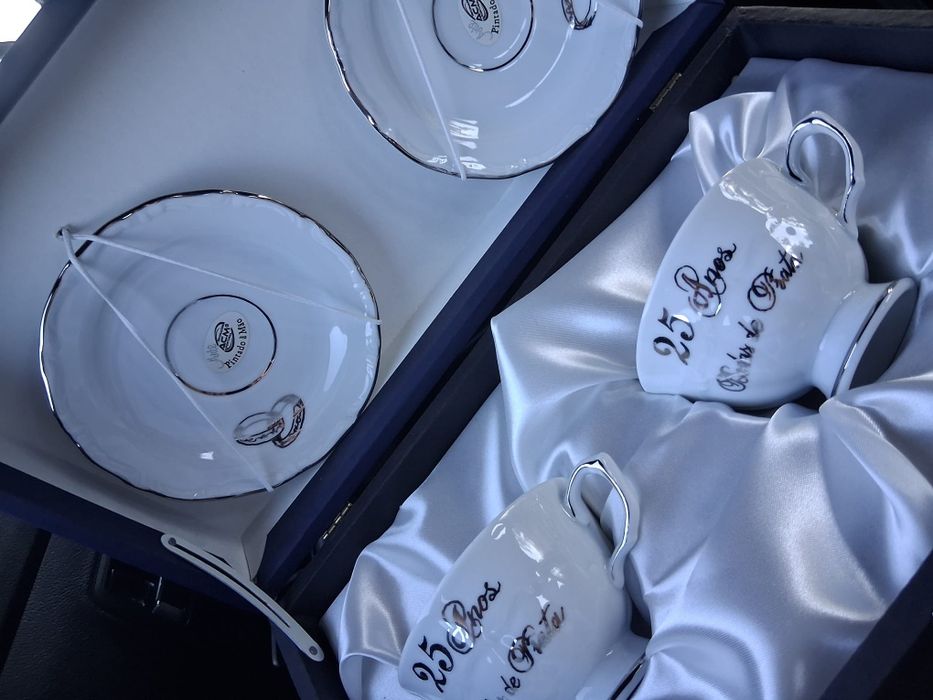 Chávenas bodas de prata