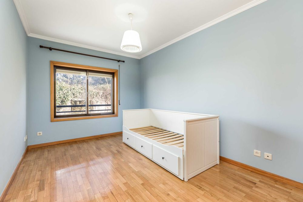 Arrenda-se apartamento T2, em Arcozelo, em Vila Nova de Gaia.