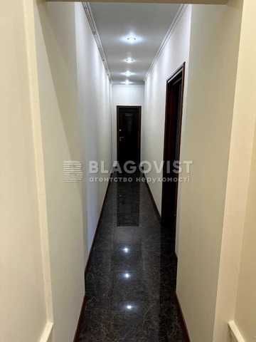 Шота Руставелі 30 Б, офіс з якісним ремонтом