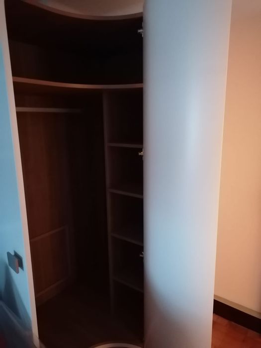 Roupeiro de canto para quarto