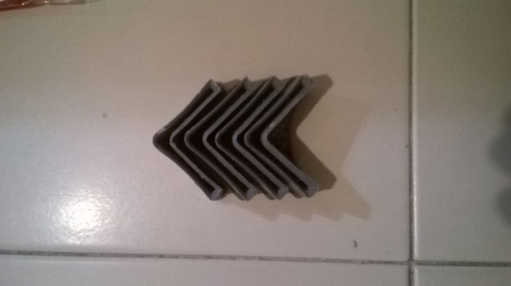 Parafusos pladur, suportes calhas, vedantes lavatório