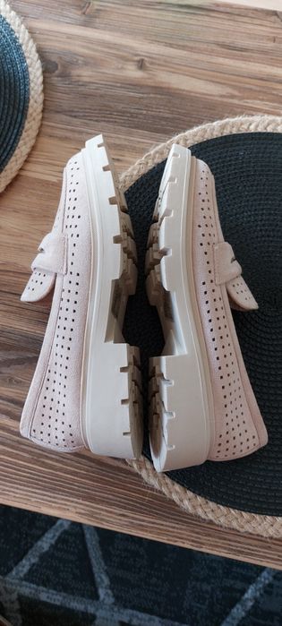 Nowe buty damskie 38