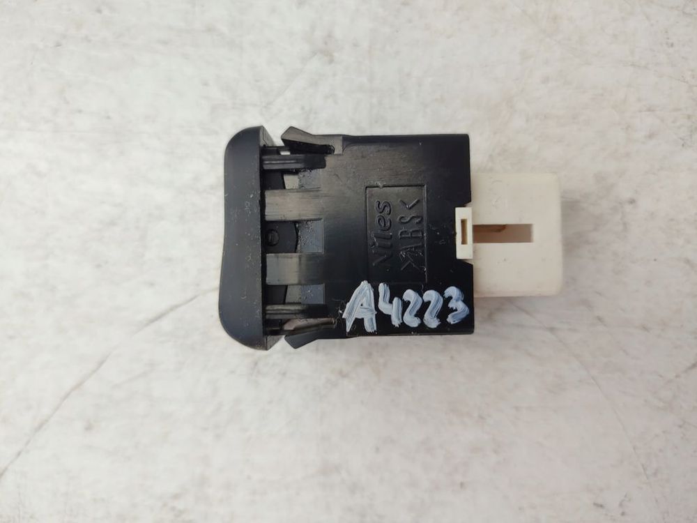 alt
