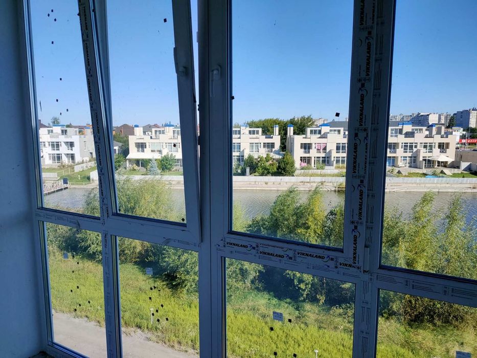 Продам 1 кім. квартиру 52,2 кв. м. на Таращанському масиві.