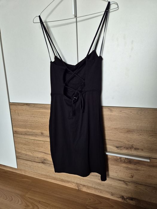 Sukienka na ramiączkach Reserved XS