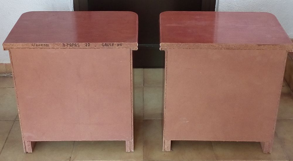 2x Mesinhas Cabeceira