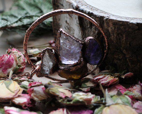 Colar de cobre com cristais de quartzo e ametista, artesanal, novo