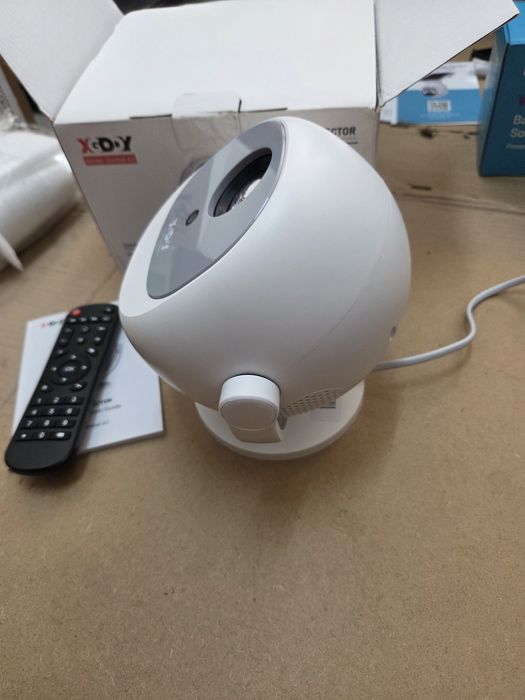 projetor portátil inteligente da marca XGODY