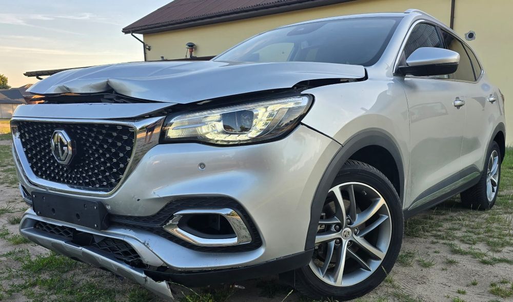 MG EHS PHEV LED Plug-in 7000km nowe auto