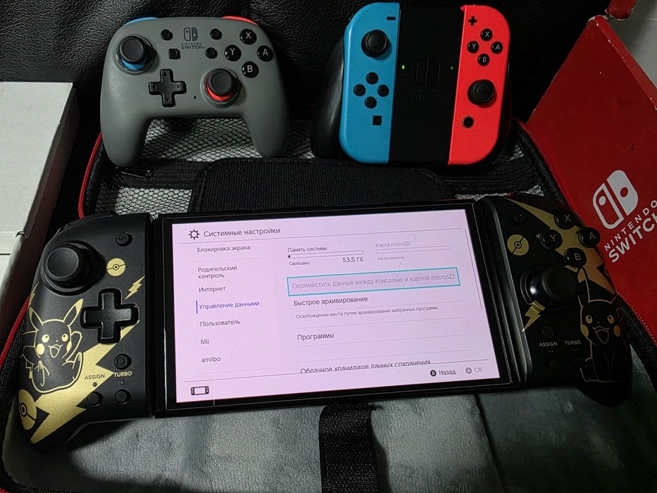 Nintendo switch OLED  64 gb hori switch split pad pro pikachu Mario golf super rush pro controller