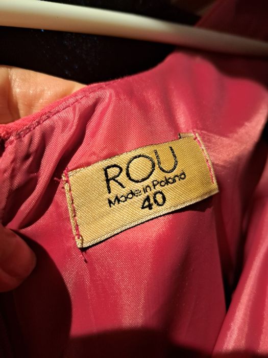 Różowa sukienka na Komunię