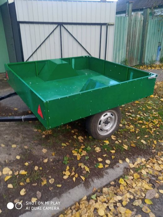 Причіп легковий .