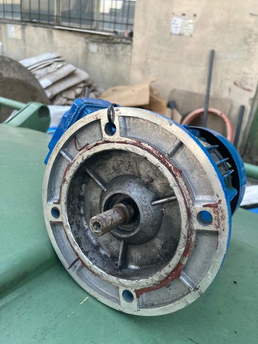 Silnik elektryczny Besel 0,37KW
