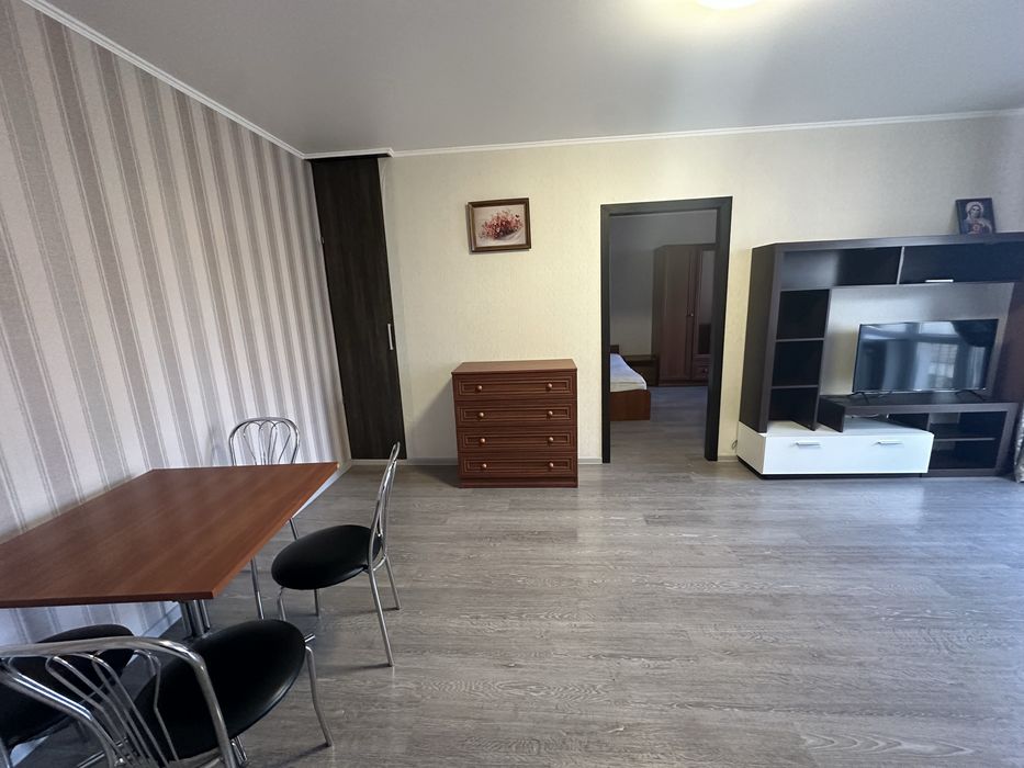 Здам в центрі 2 км квартиру вул. Незалежності