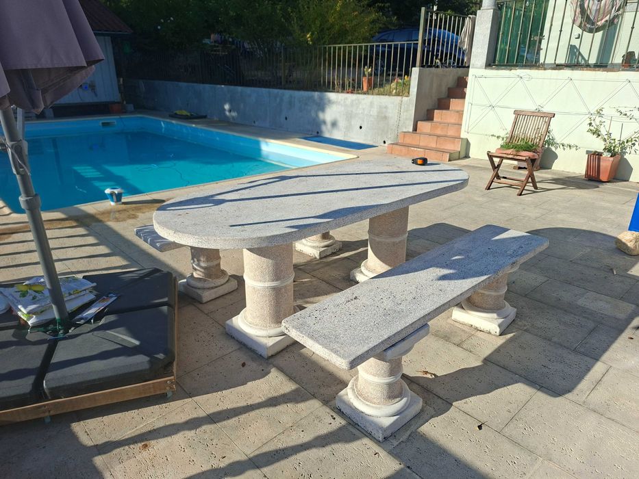 Mesa de exterior // Outside table concrete stone