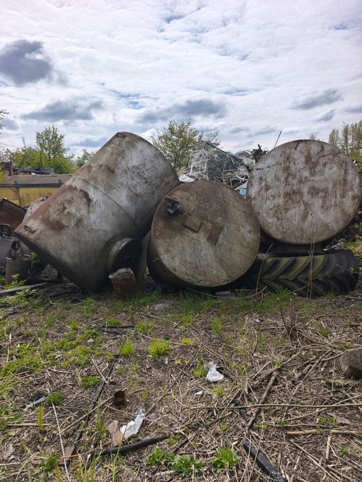 Продам бочку 3 куба