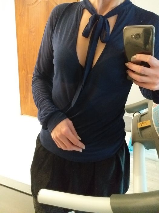 Granatowa bluzka, przekładana, prześwitująca, Mohito, rozmiar S