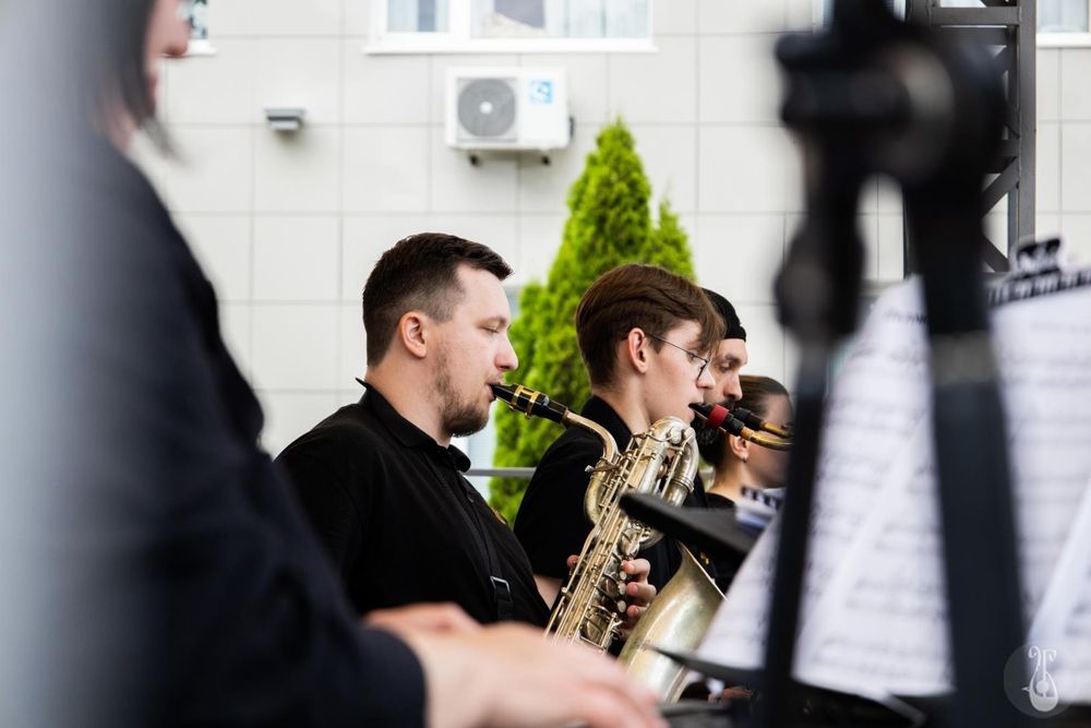 Saksofonista / Muzyk na wesele, firmową imprezę, urodziny, przyjęcie