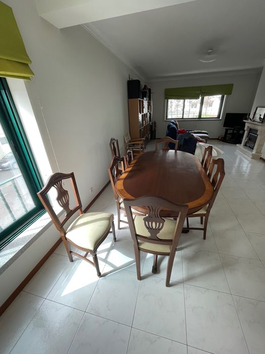 Sala de jantar_ móvel, mesa, 8 cadeiras_dix