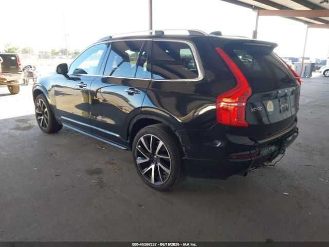2018 Volvo XC90 T6 MOMENTUM