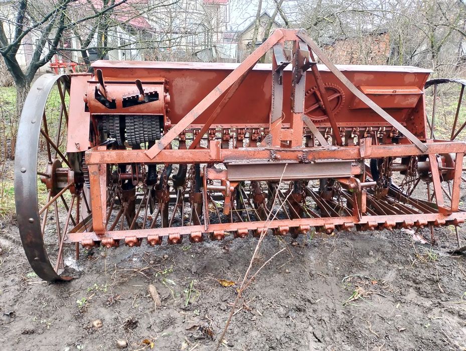 Сівалка кінна 19 лійок