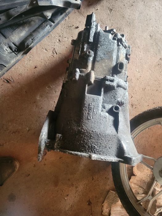 Продам або обміняю мкпп бмв е34