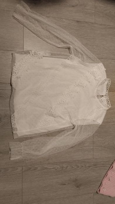 Нова блузка для школи