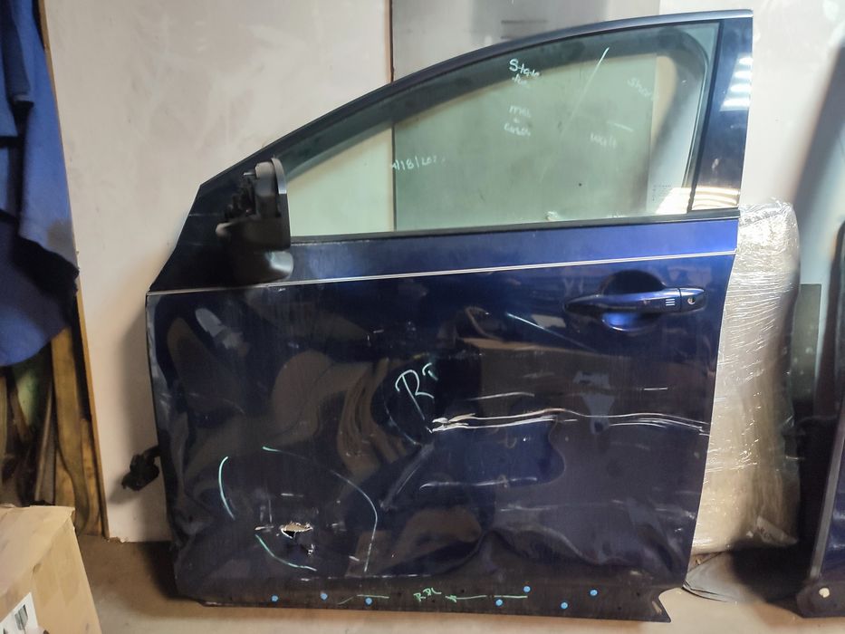 Nissan Ariya Двері голі передні ліве