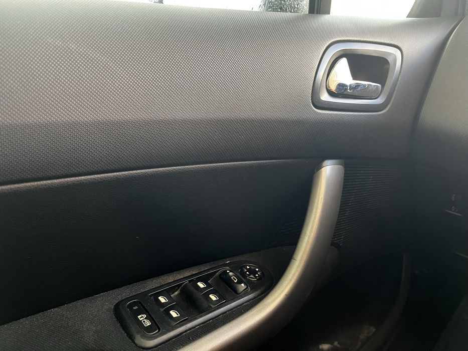 Peugeot 308 HDI 1.6 ano 2008 TROCO POR MOTA