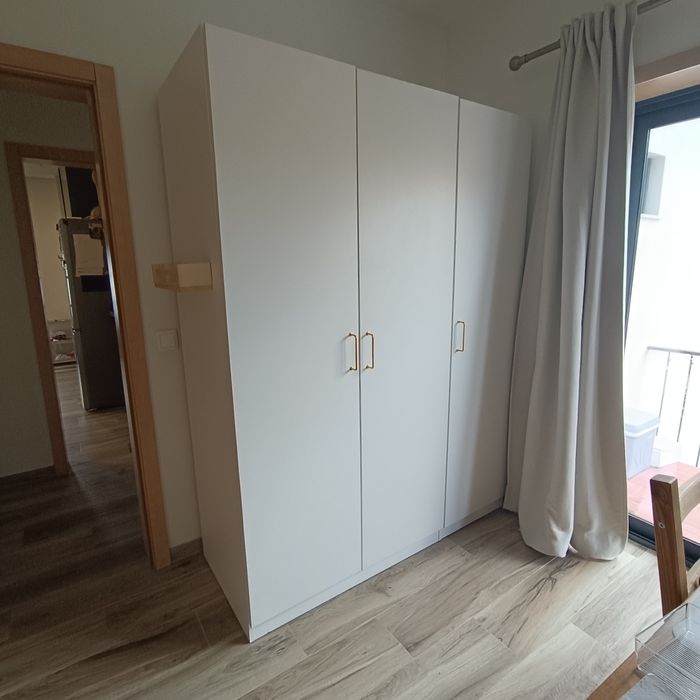 Roupeiro VIBY 150X200 3 portas branco