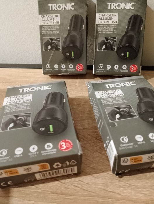 Ładowarka samochodowa USB