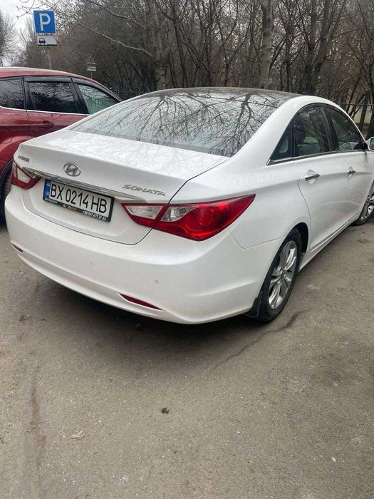 Hyundai Sonata 2010
