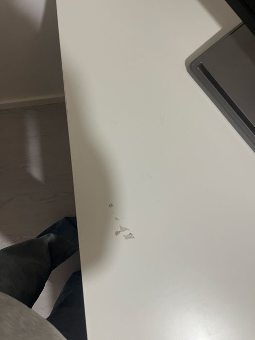 Secretária branca IKEA com gavetas